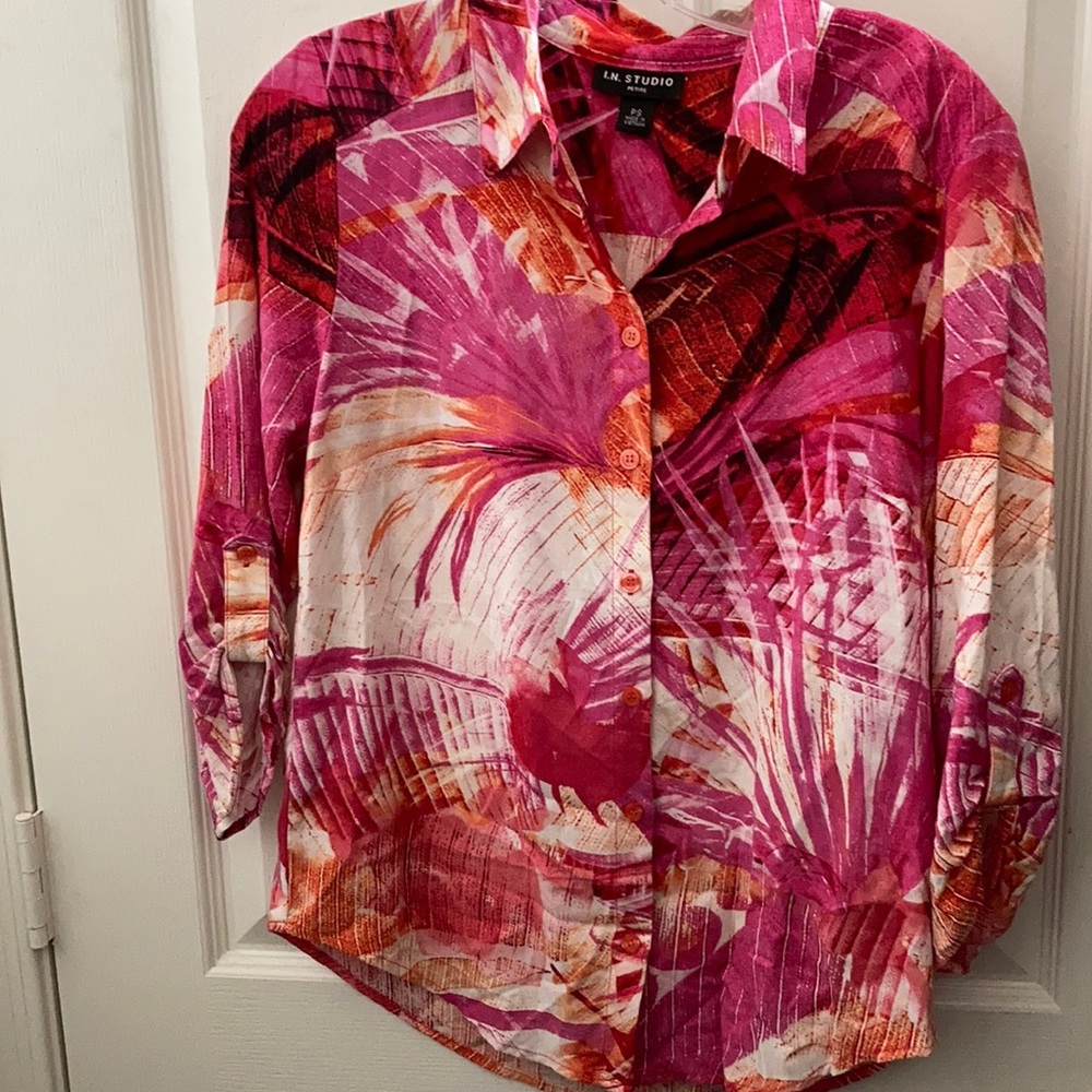 FINAL MARKDOWN Ladies’ I.N. Studio Blouse (PS)